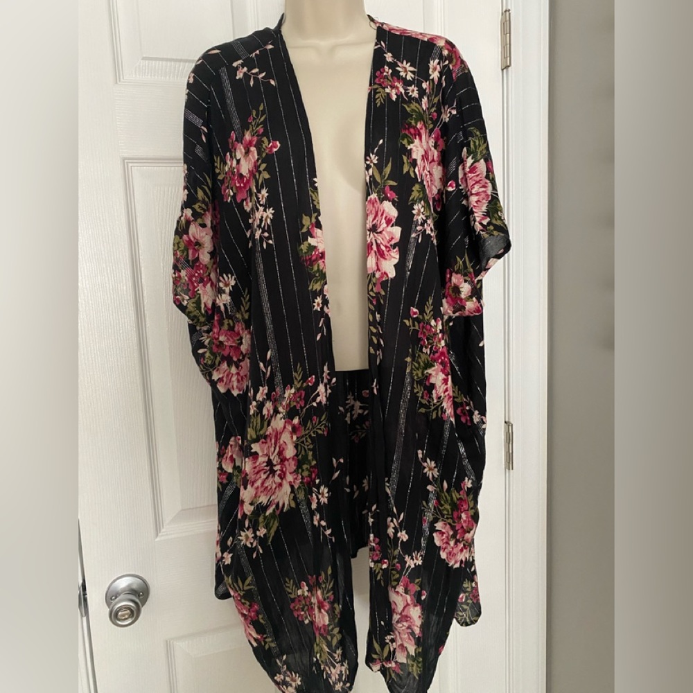 Angie floral kimono/cover